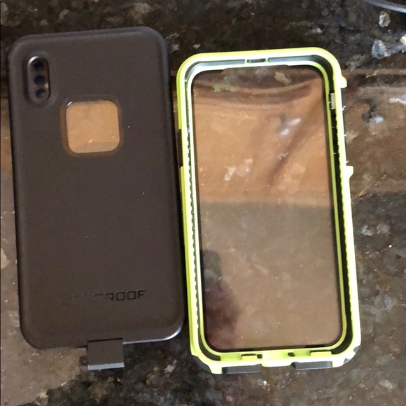 Lifeproof FrE for iPhone X - Picture 2 of 2